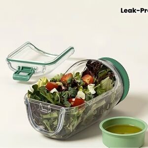 Amazon Green Portable Salad Container with Dressing Cup